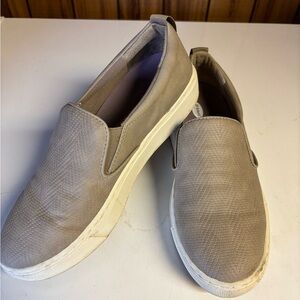 Women’s Slip-On Casual Shoes - Tan
